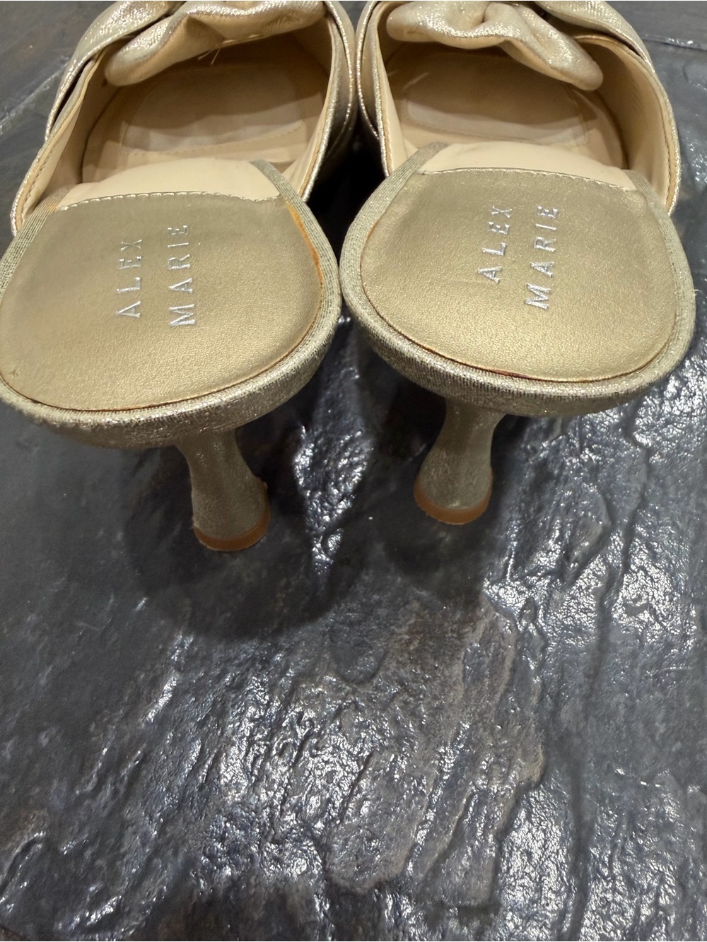Alex Marie Metallic Gold Bow Pointed Toe Kitten Heel Mules Size 8.5 - Picture 5 of 8